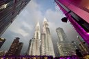 Las Torres Petronas: faros de oriente es el título del fotorreportaje de Cristina Maruri en La Vanguardia
